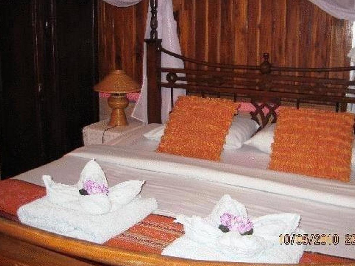 Orchid Hibiscus Guest House Сукотаи Экстерьер фото